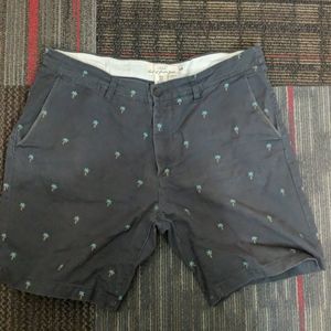 Shorts with palm tree pattern